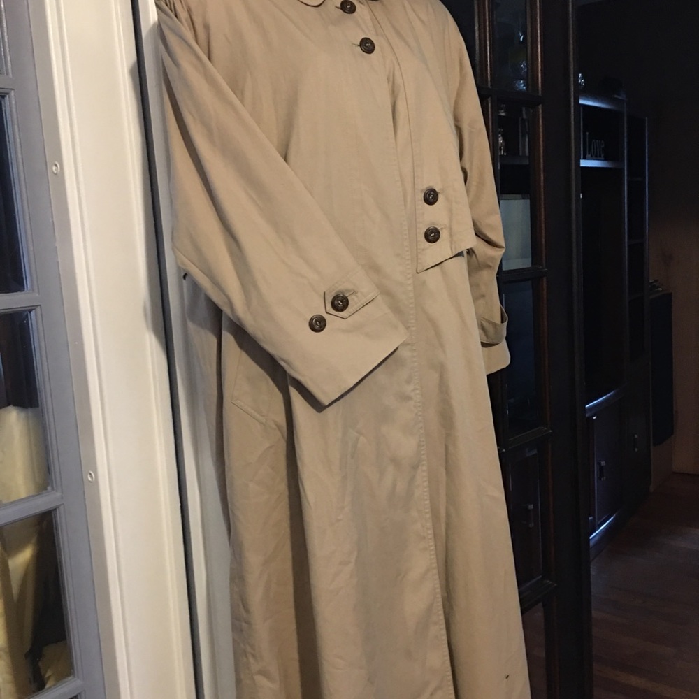 Misty Harbor- women’s trench coat in size 14